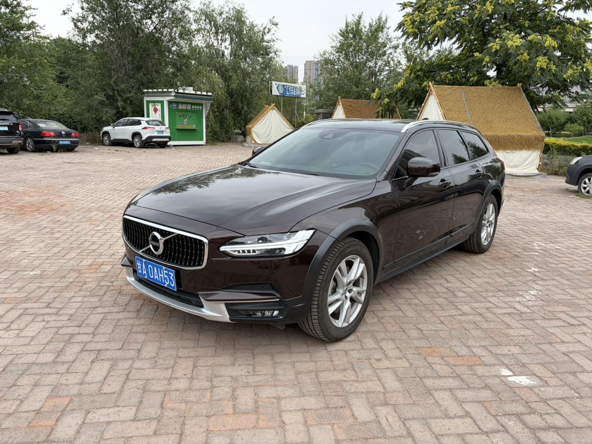 Volvo V90 2017 thumb 12