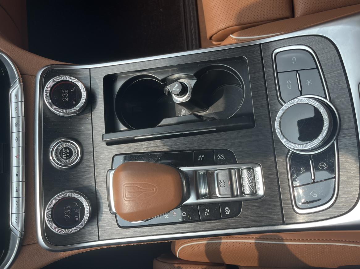 Hongqi H9 2022 thumb 12