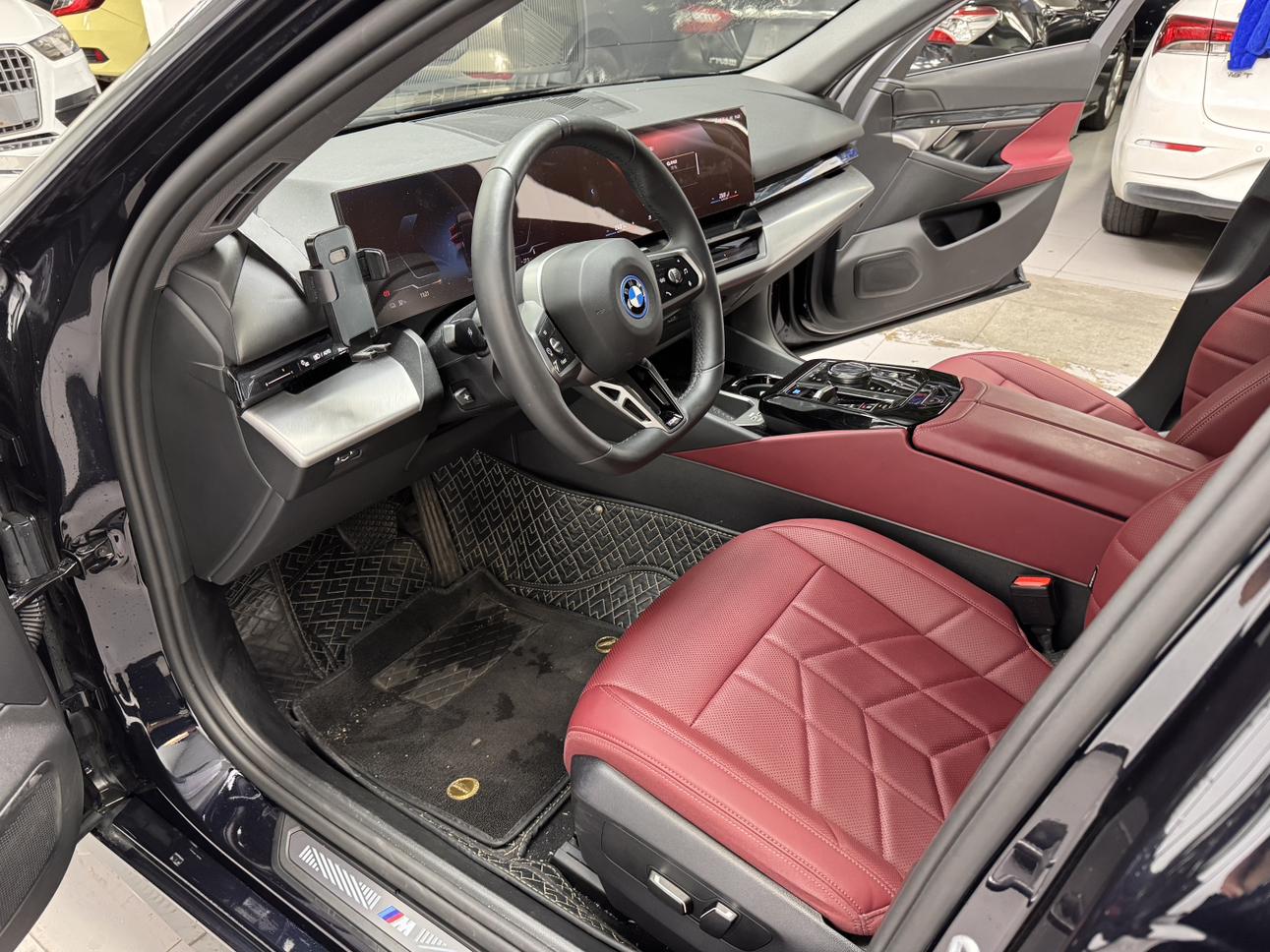 BMW i5 2025 thumb 6