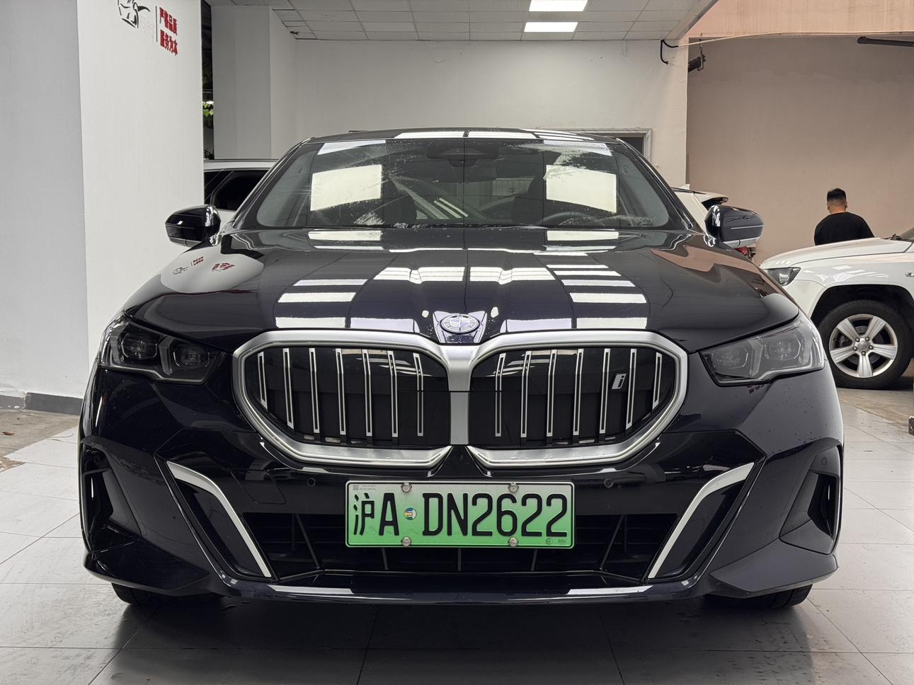 BMW i5 2025 thumb 9