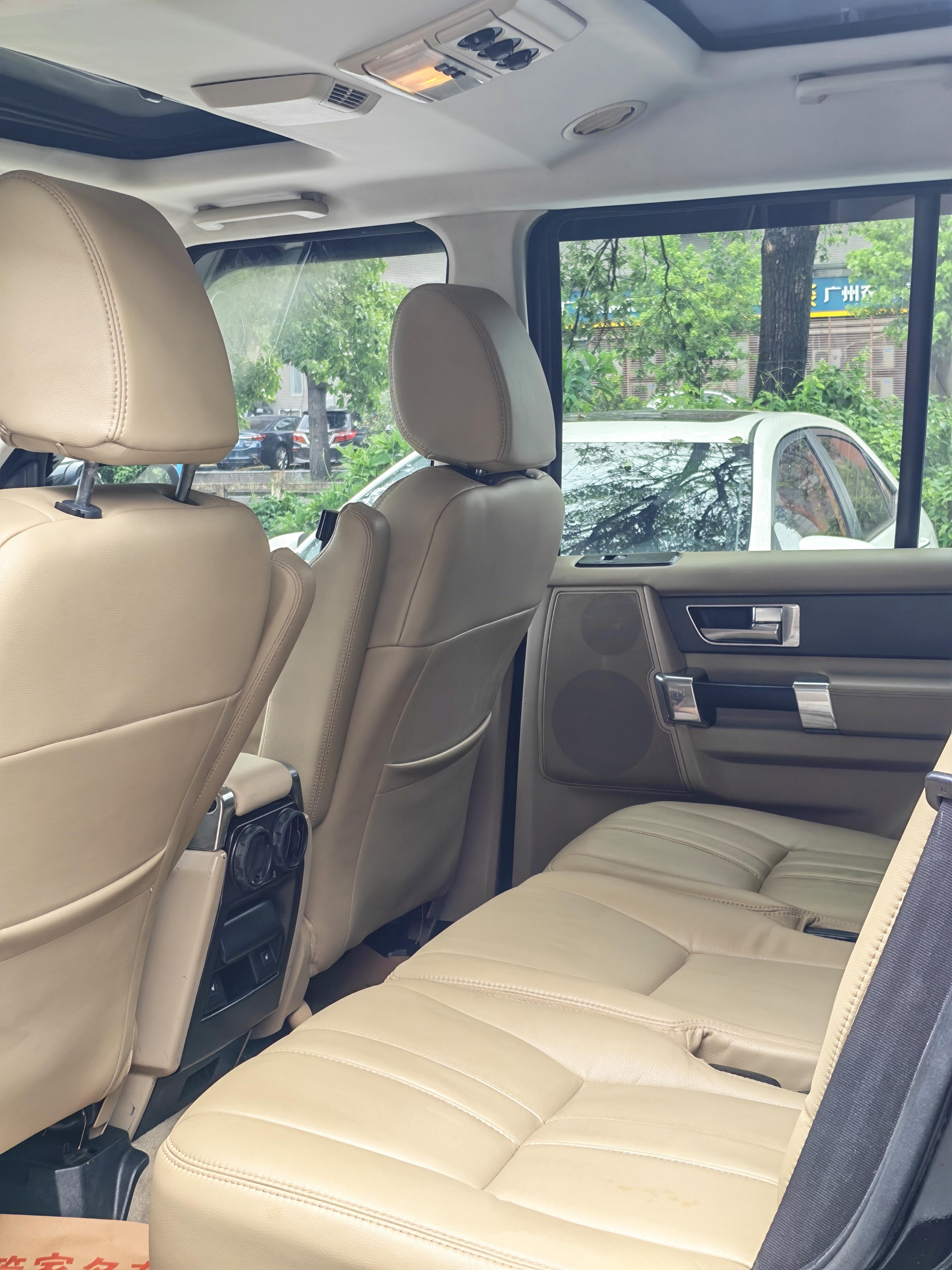 Land Rover Discovery 2012 thumb 6