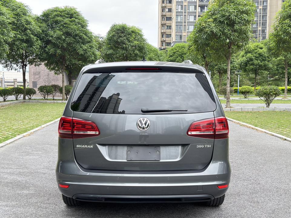 Volkswagen Jetta 2018 thumb 3