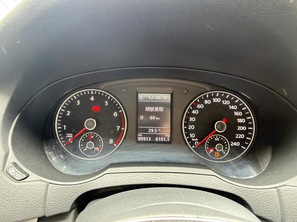 Volkswagen Jetta 2018 thumb 6