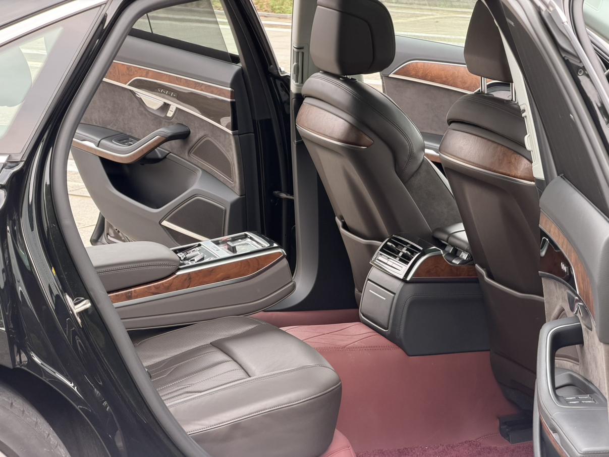 Audi A8 2019 thumb 10