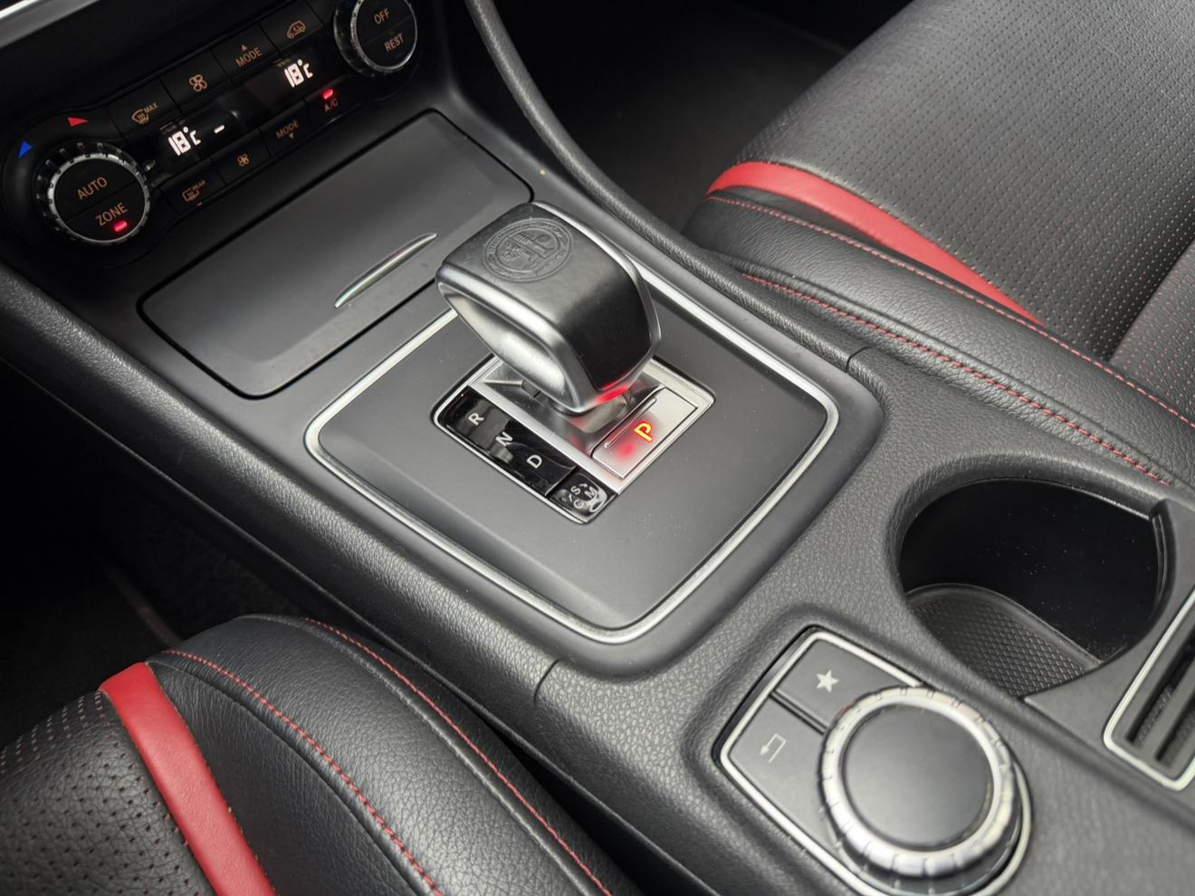 Mercedes-Benz CLA AMG 2016 thumb 12