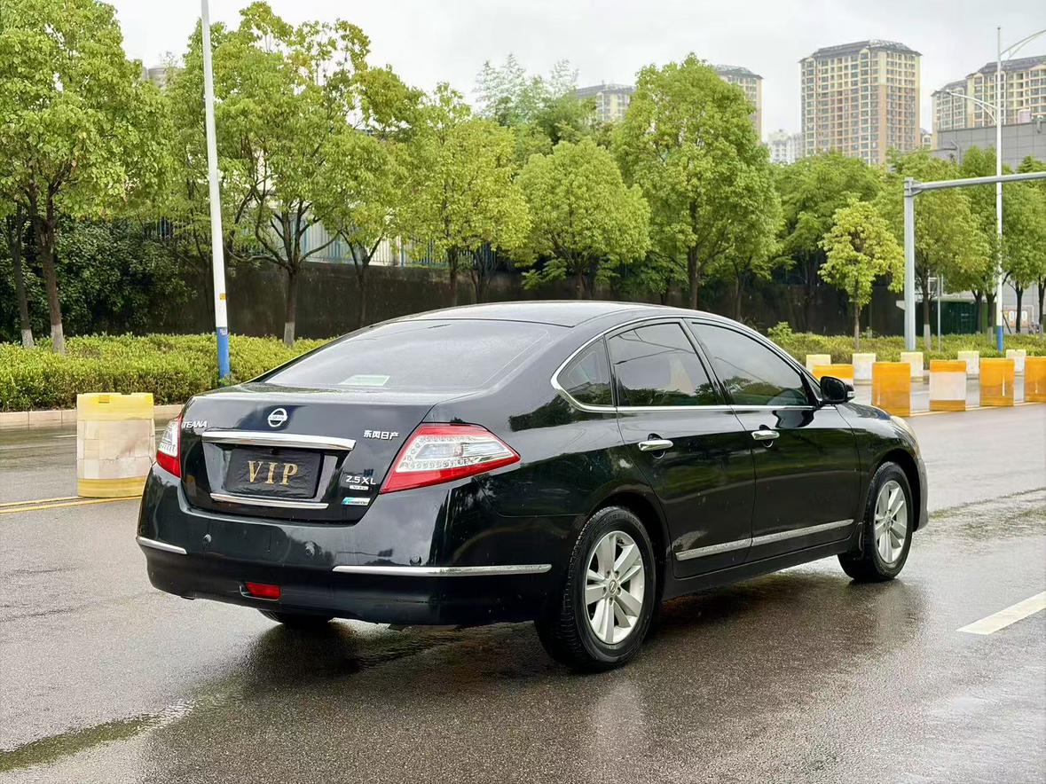 Nissan Altima 2011 thumb 4