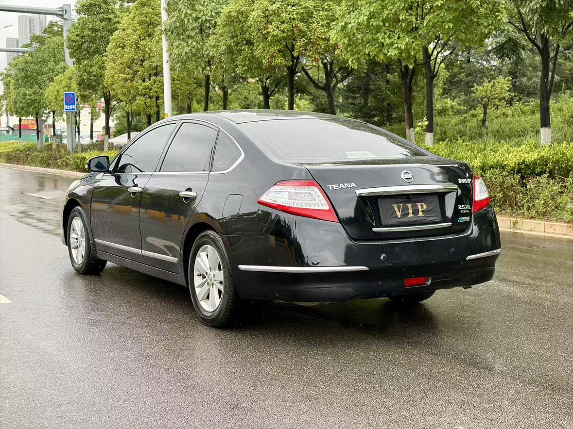 Nissan Altima 2011 thumb 11