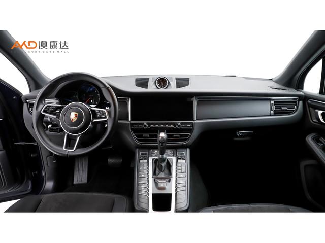 Porsche Macan 2018 thumb 5