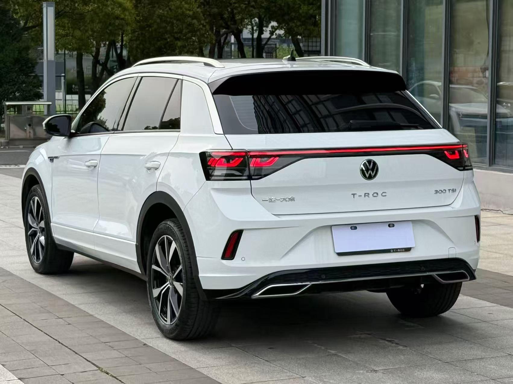 Volkswagen T-Roc 2025 thumb 2