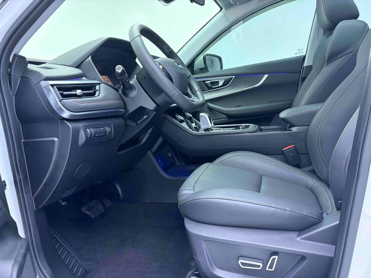 Chery Tiggo 8 2023 thumb 12