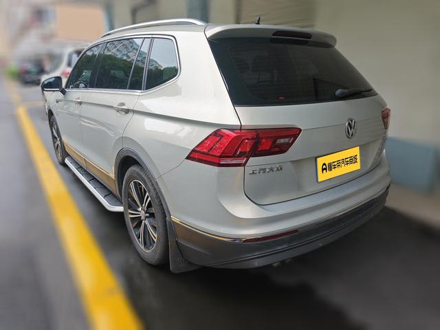 Volkswagen Tiguan 2019 thumb 4