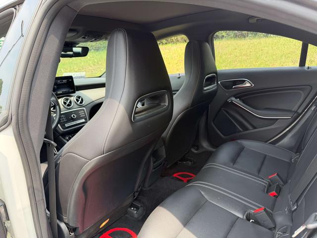 Mercedes-Benz CLA 2018 thumb 11