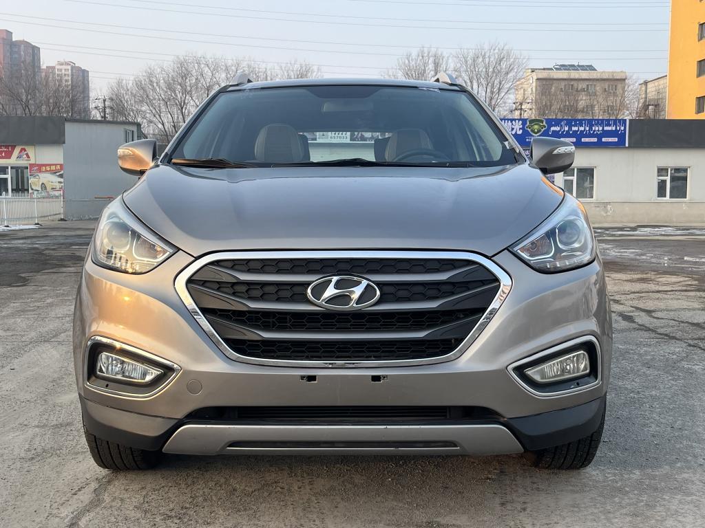 Hyundai ix35 2013 thumb 10