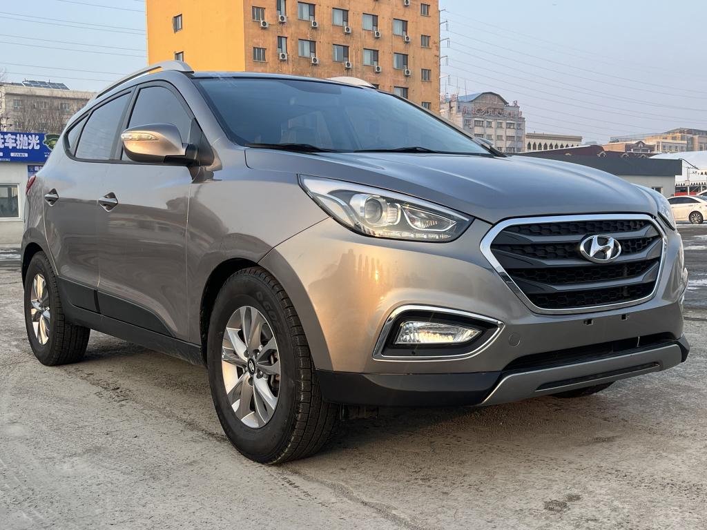 Hyundai ix35 2013 thumb 11