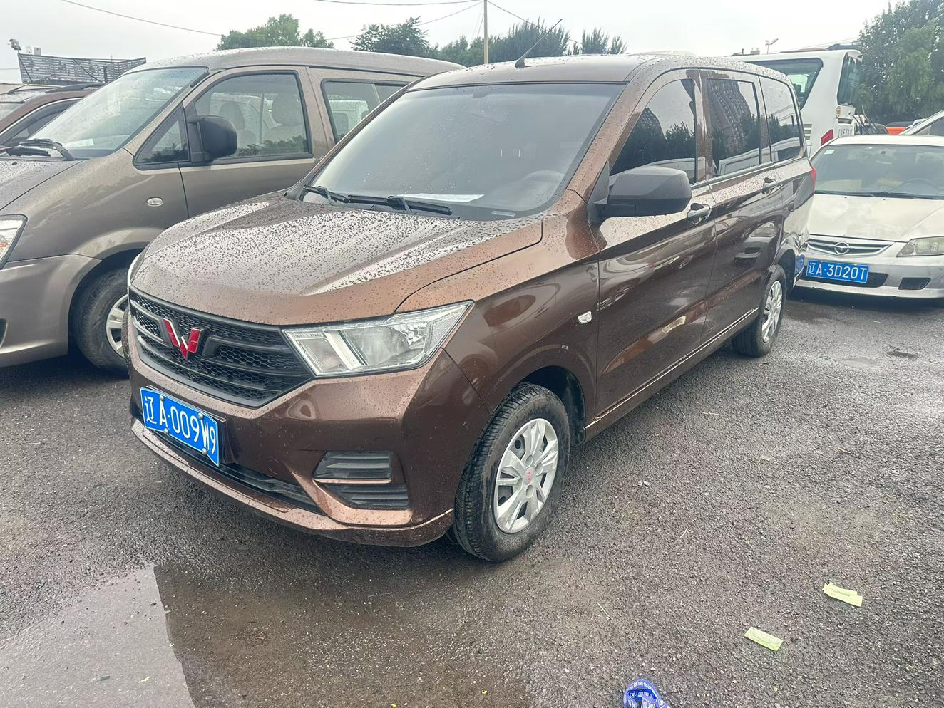 Wuling Hong Guang 2021 thumb 8