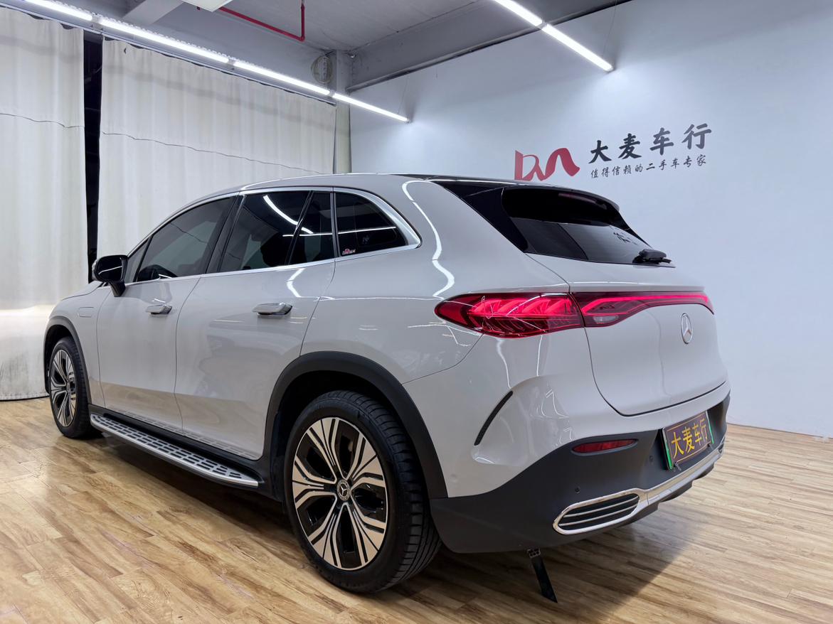 Mercedes-Benz EQE SUV 2023 thumb 3