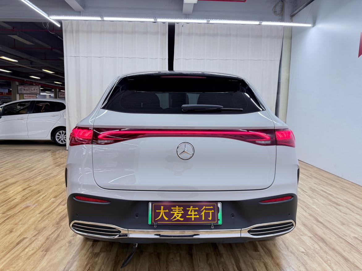 Mercedes-Benz EQE SUV 2023 thumb 4