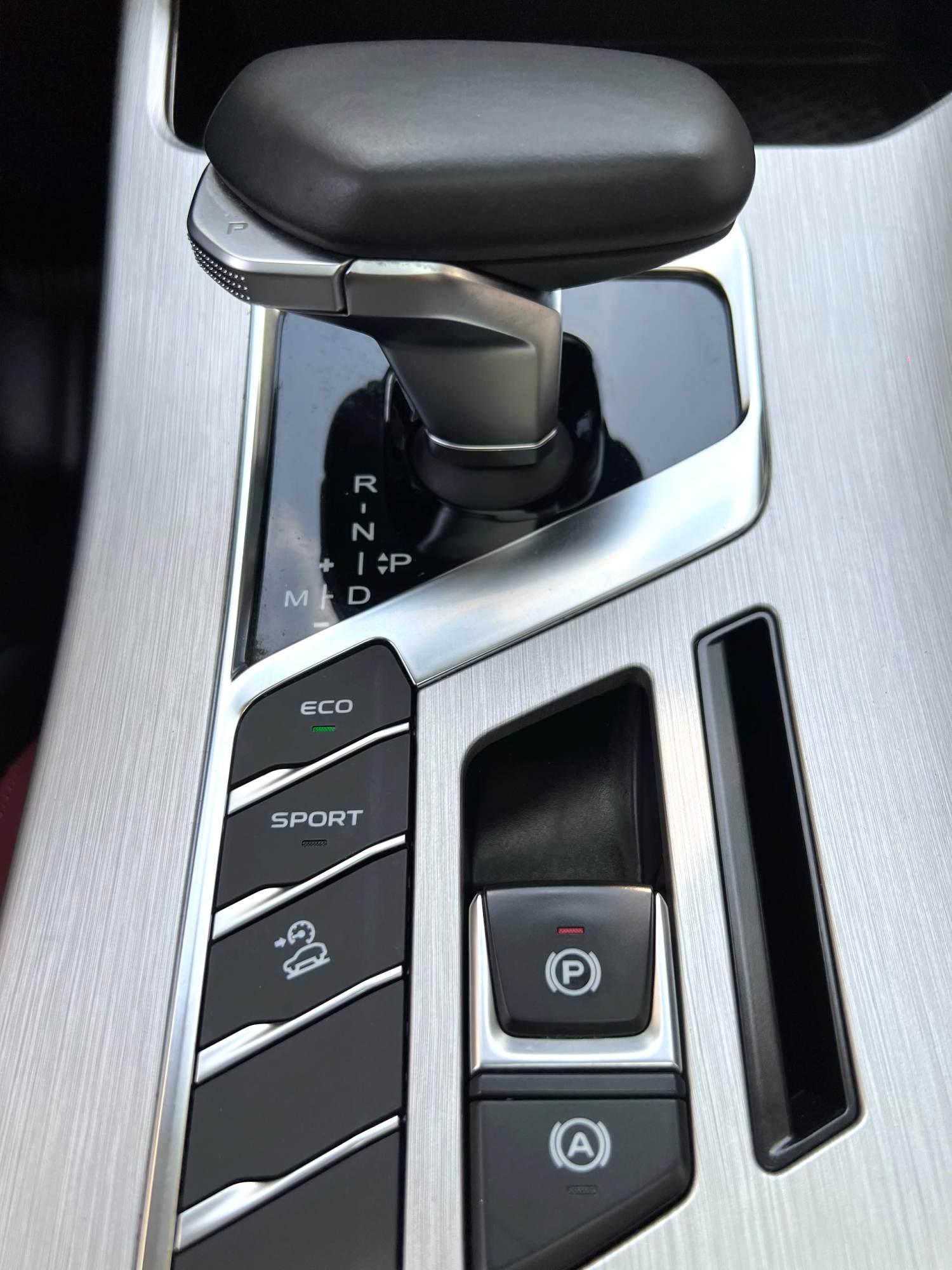 Geely Binyue 2021 thumb 6