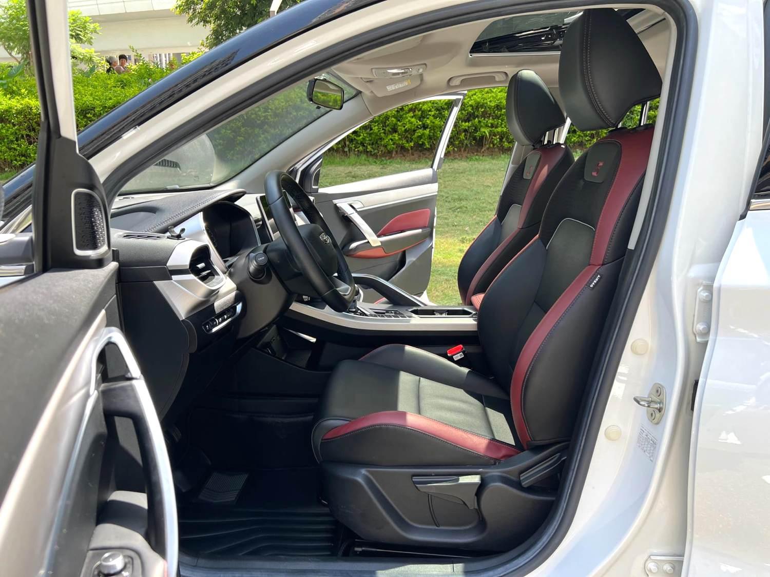 Geely Binyue 2021 thumb 8