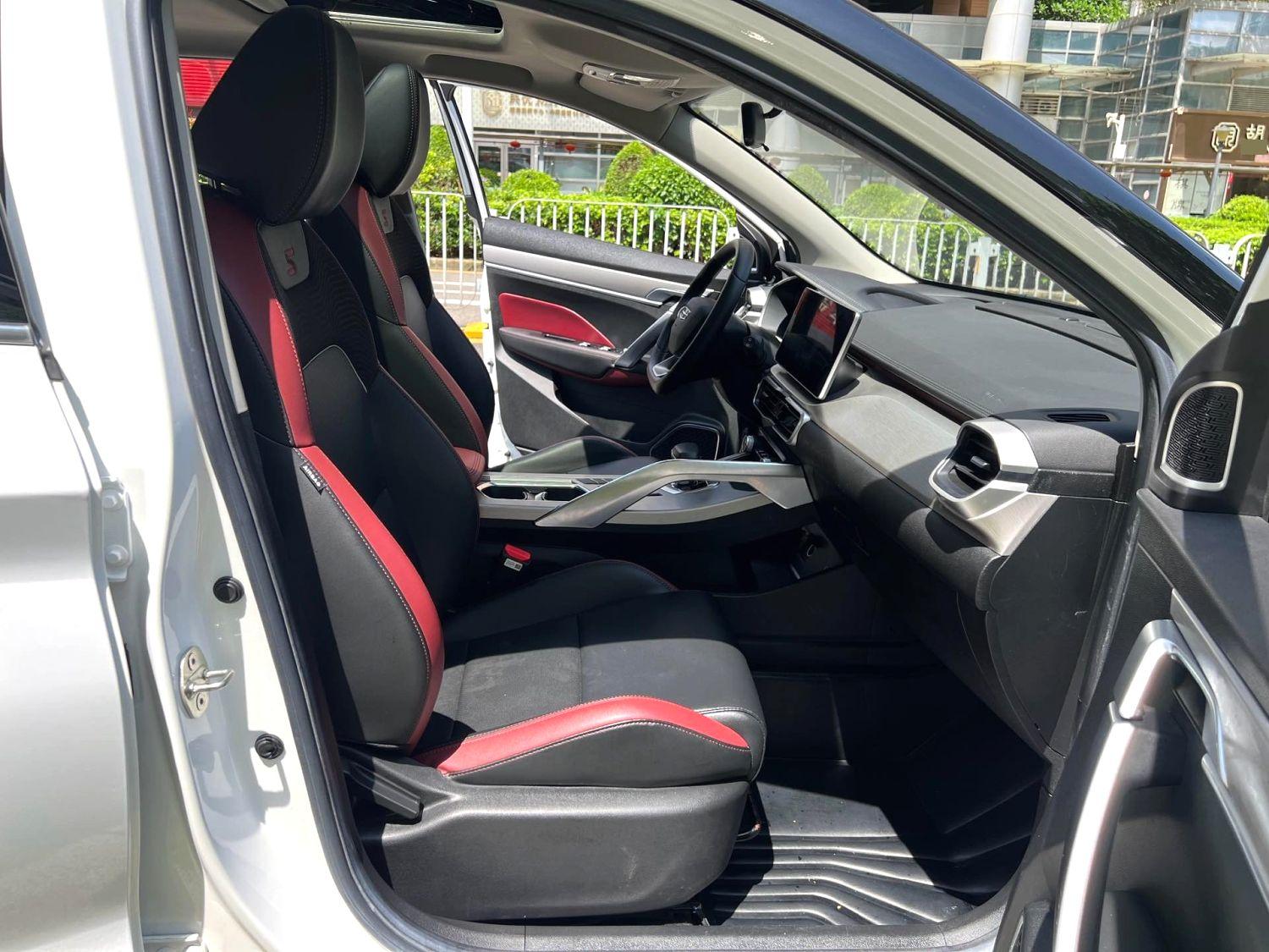 Geely Binyue 2021 thumb 11