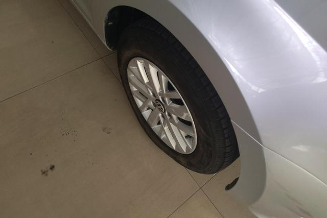 Volkswagen Santana 2013 thumb 4