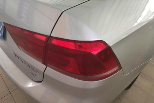 Volkswagen Santana 2013 thumb 5