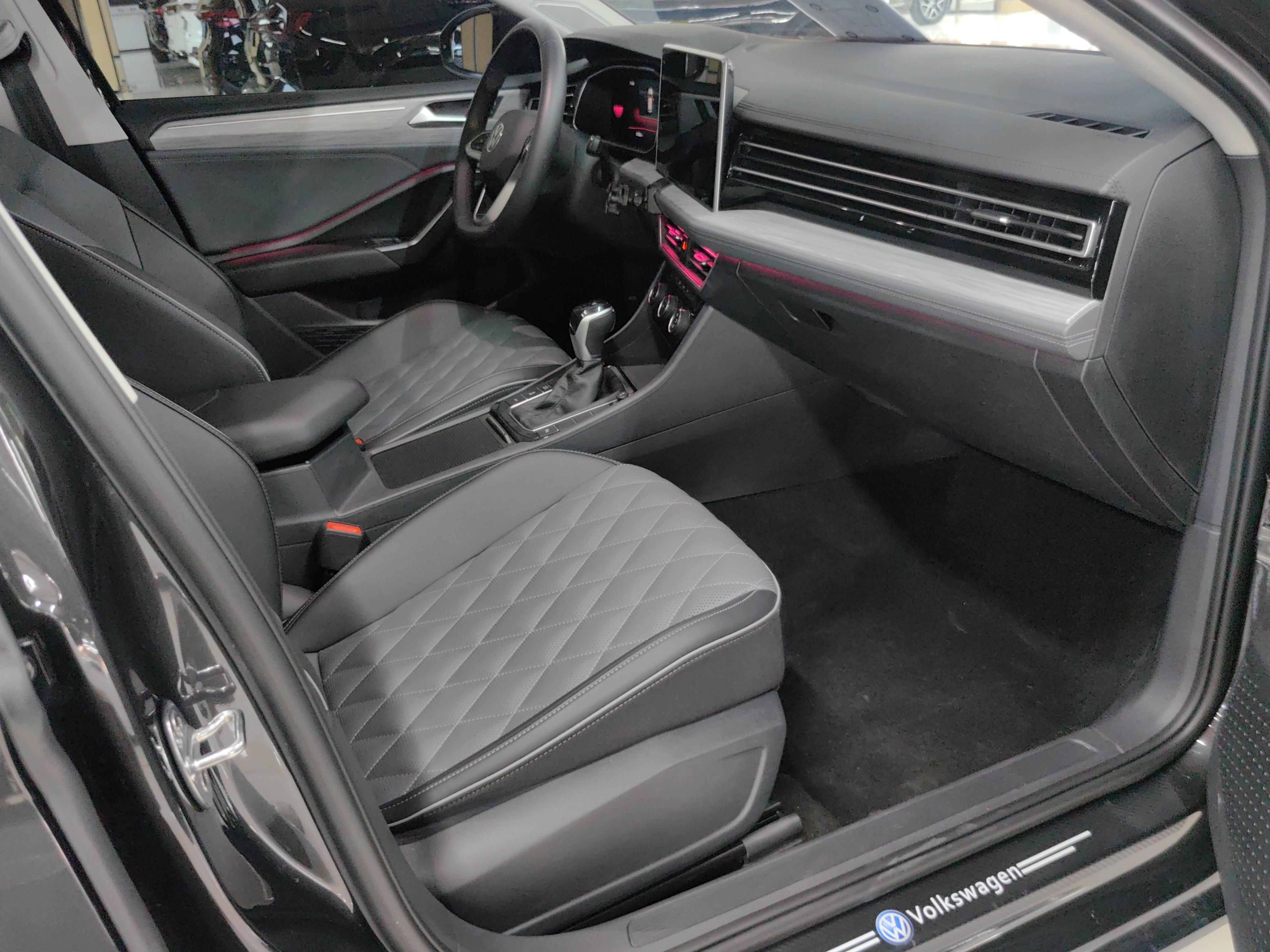 Volkswagen Sagitar 2024 thumb 6