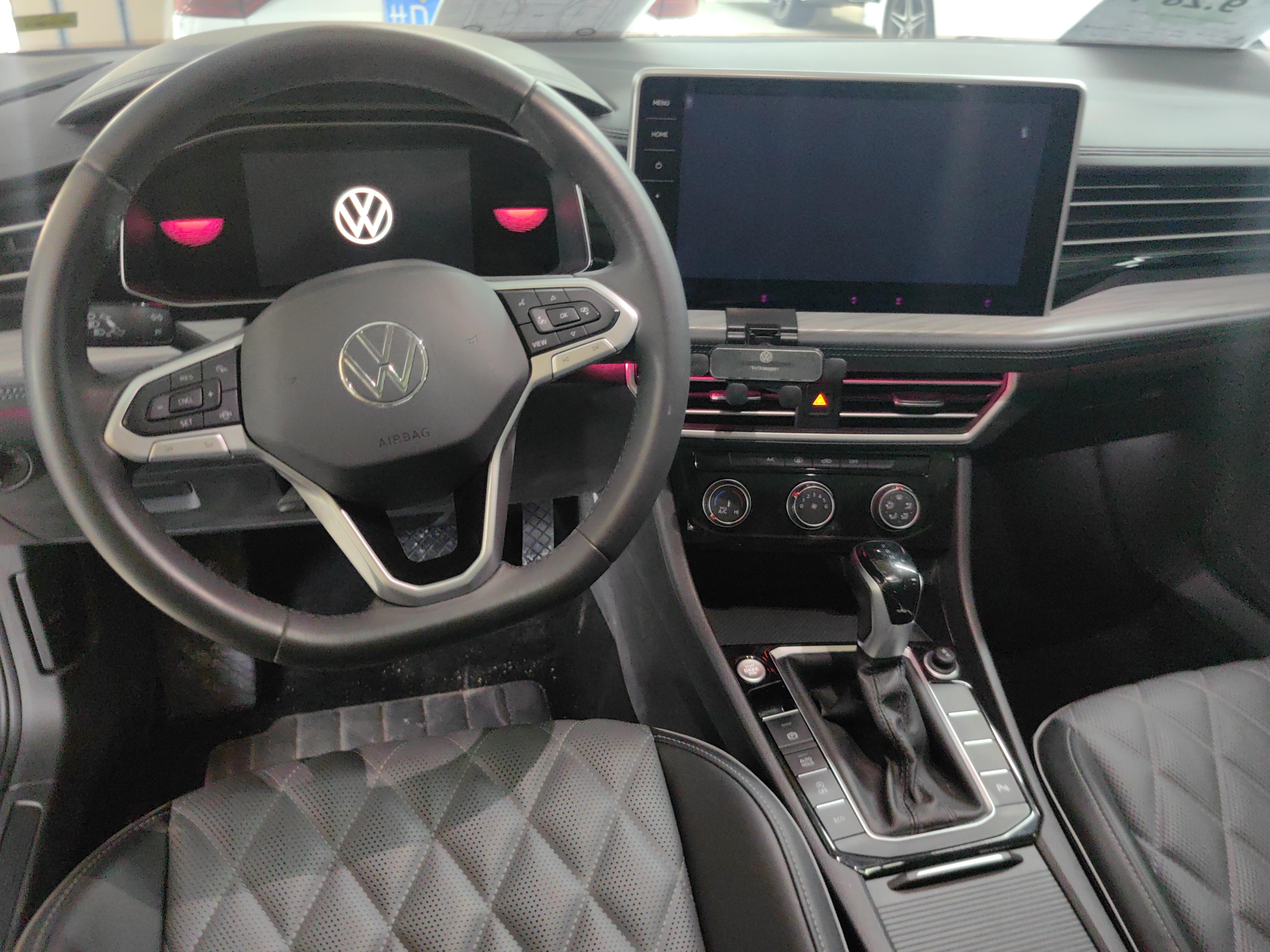 Volkswagen Sagitar 2024 thumb 8