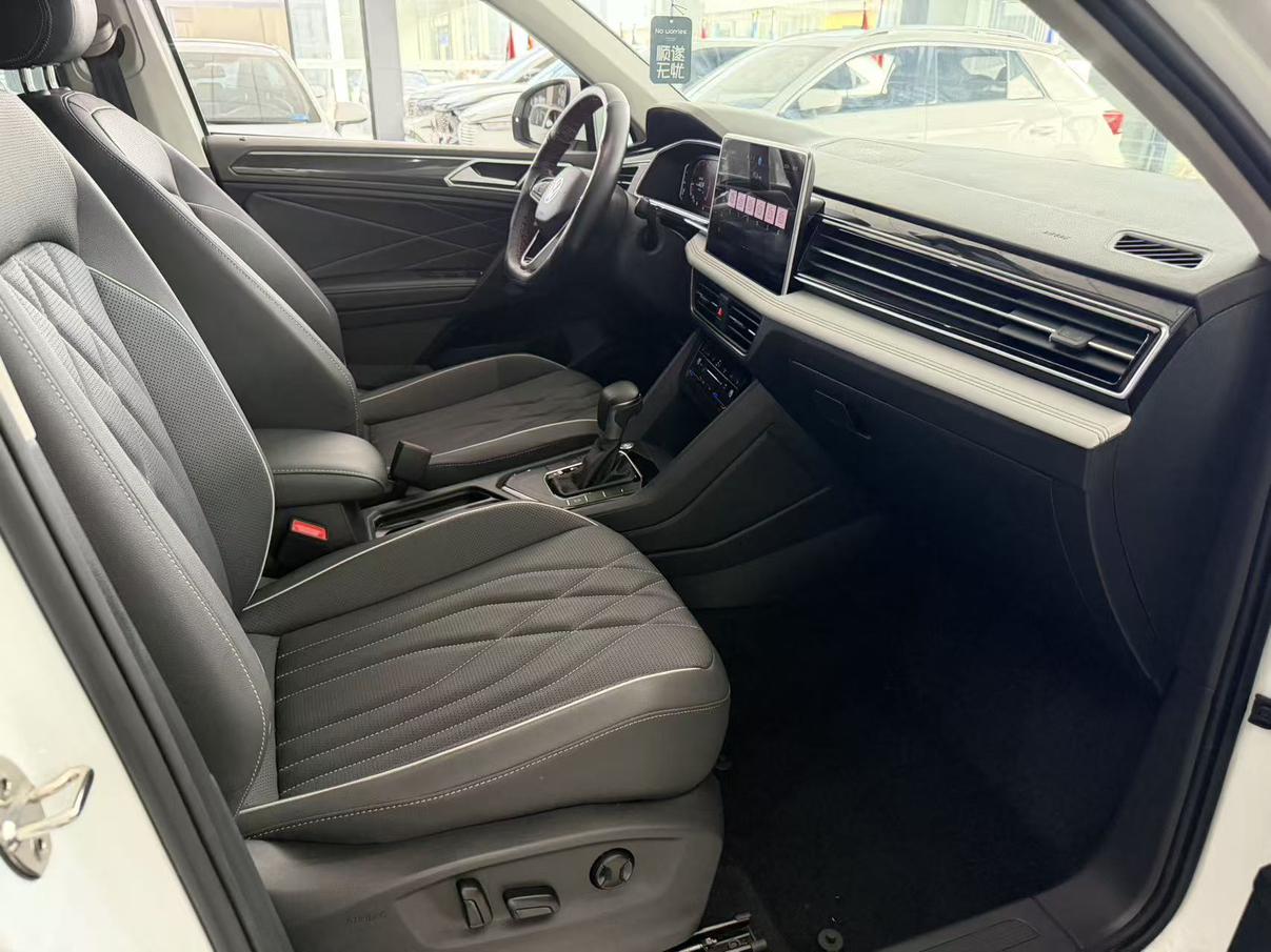 Volkswagen Tiguan 2023 thumb 5