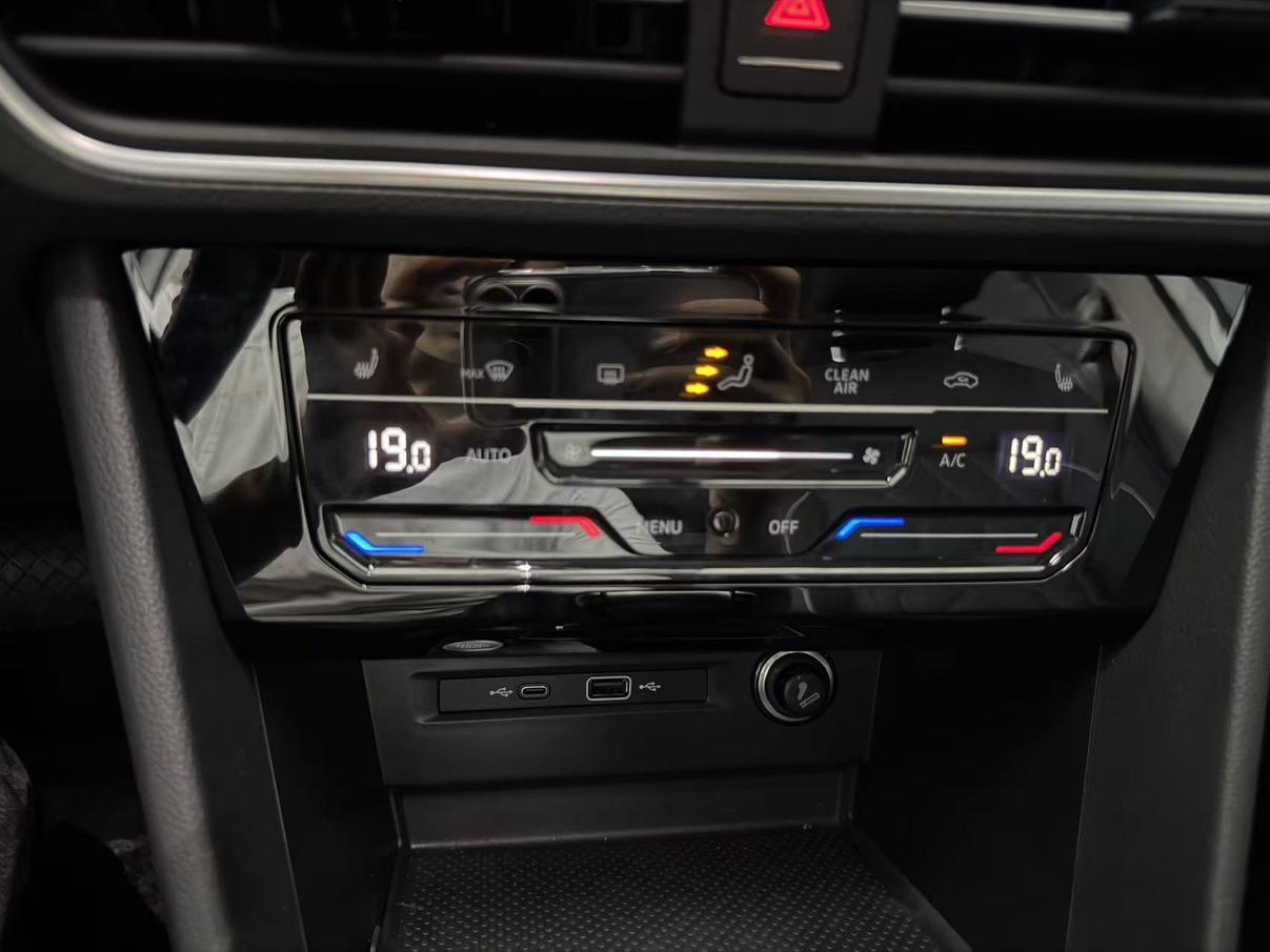 Volkswagen Tiguan 2023 thumb 6