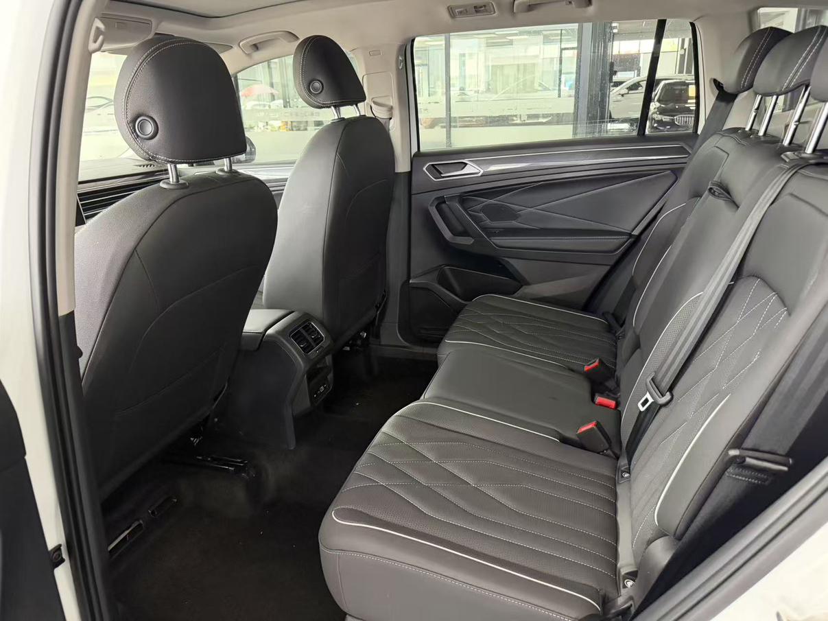 Volkswagen Tiguan 2023 thumb 12