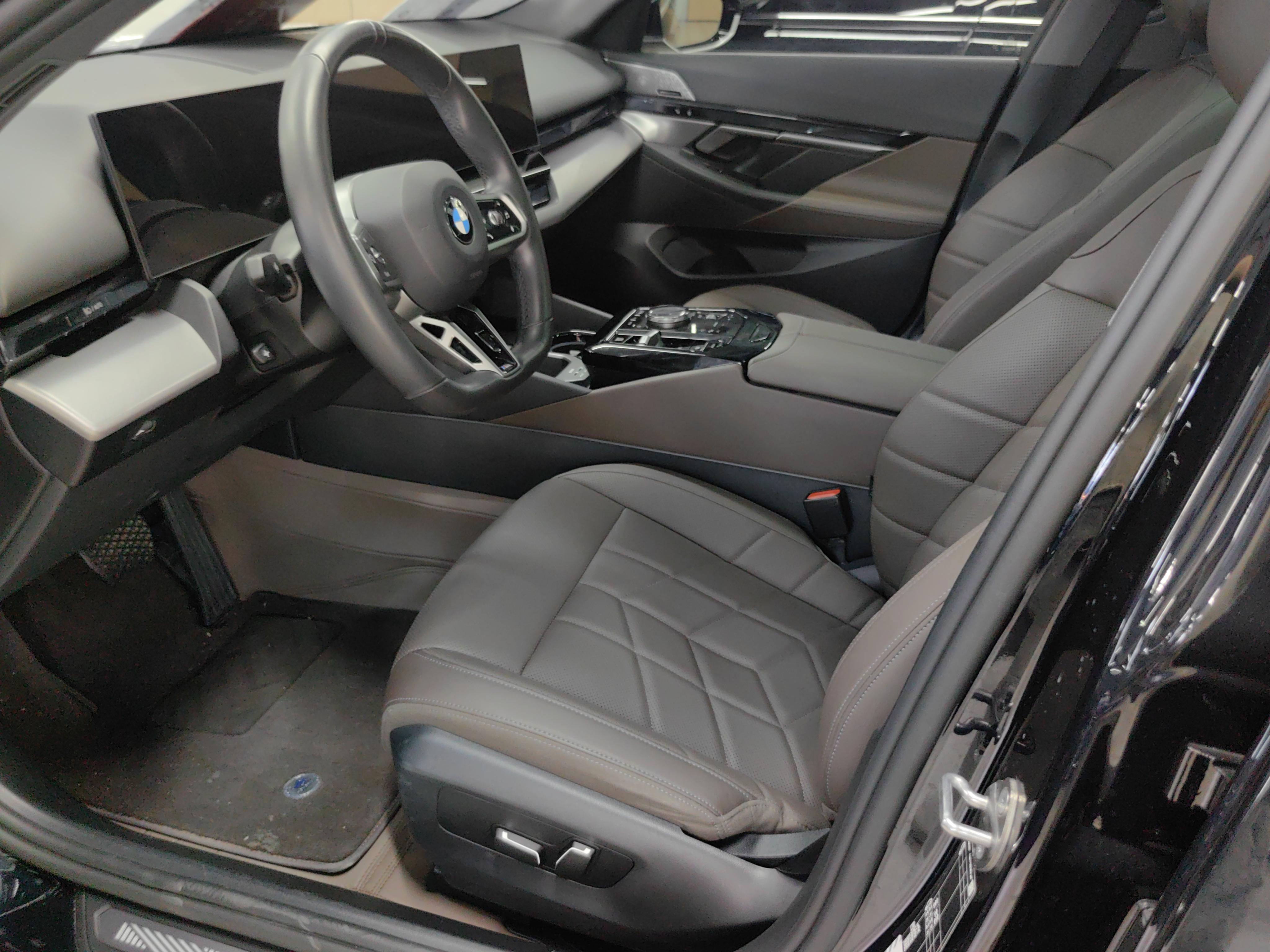 BMW 5 серии 2024 thumb 10