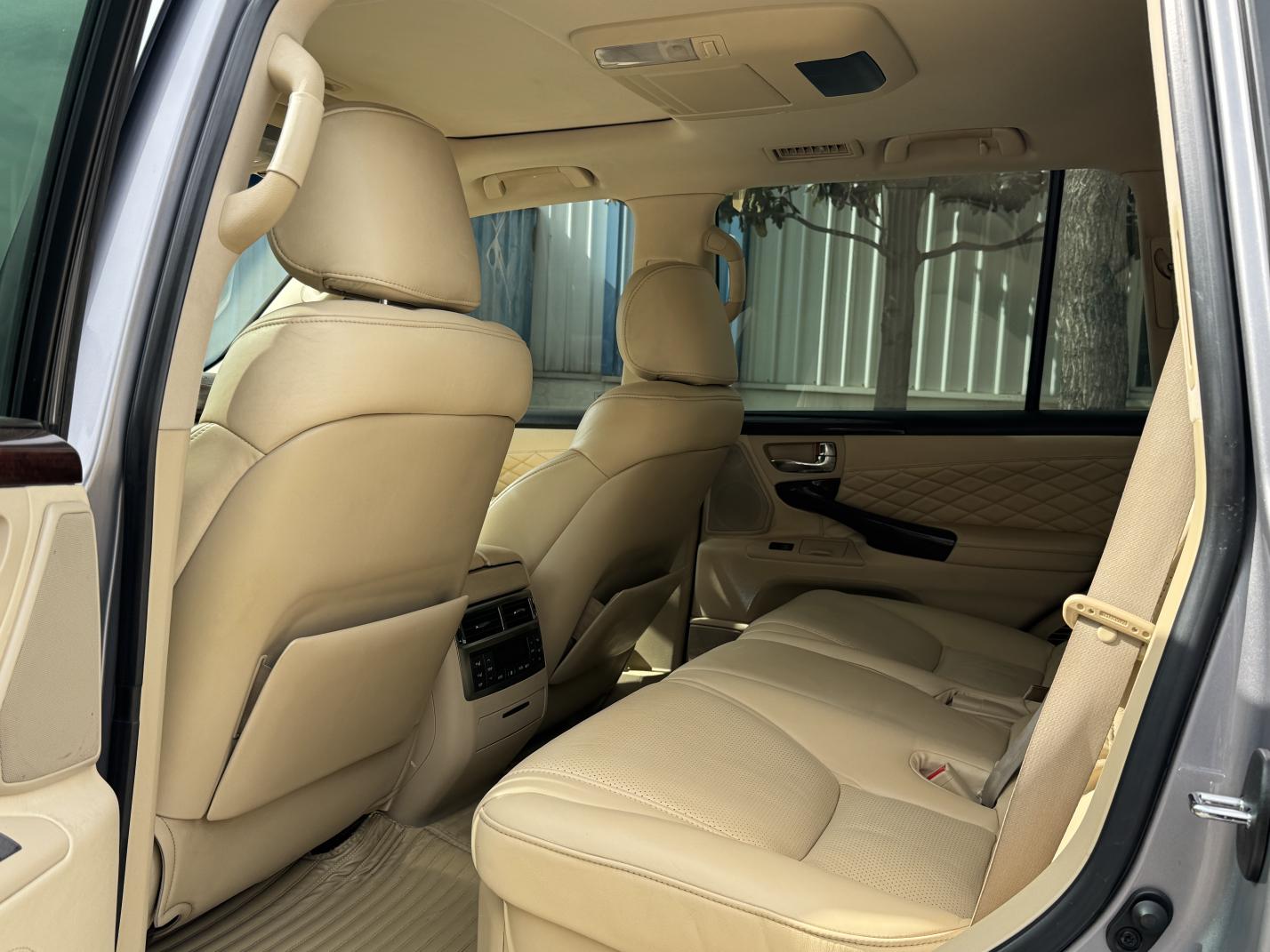 Lexus LX 2008 thumb 8