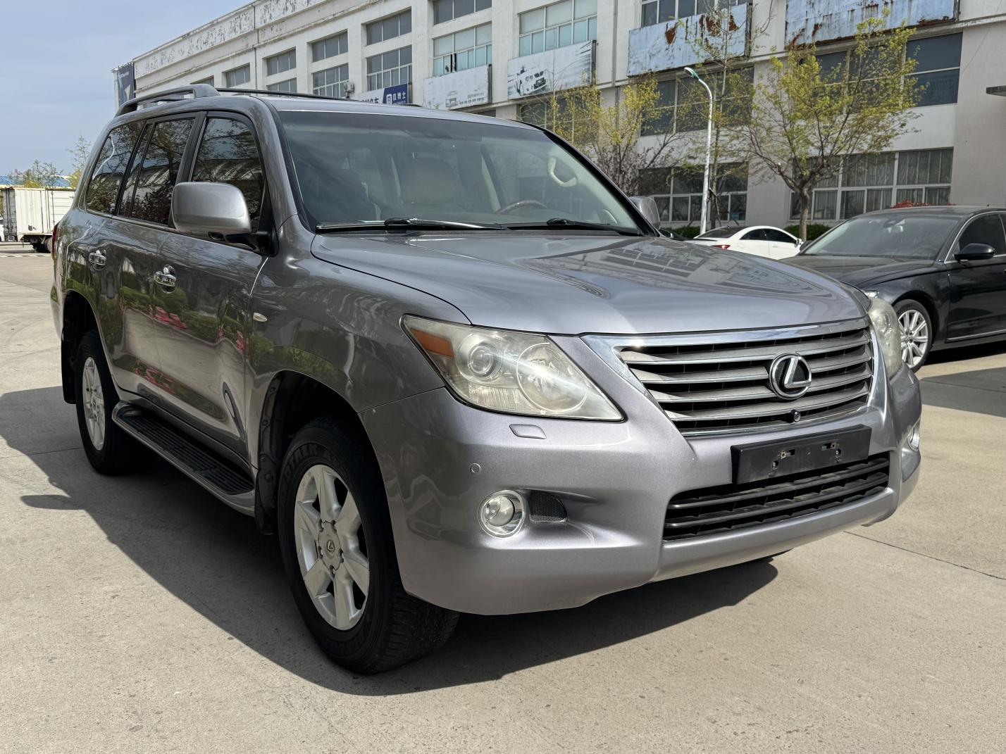Lexus LX 2008 thumb 12