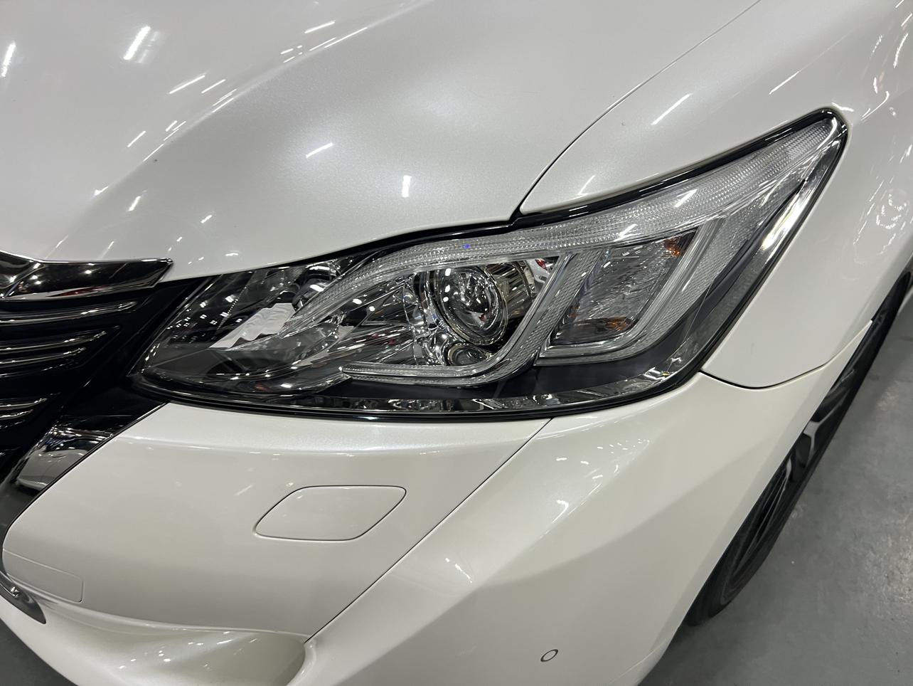 Toyota Crown 2018 thumb 6