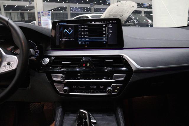 BMW 5 серии 2022 thumb 8