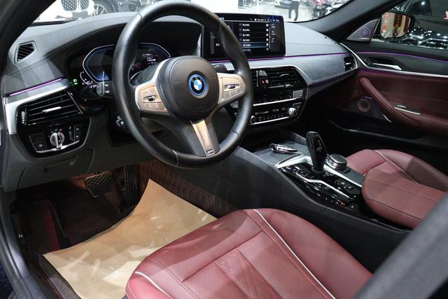 BMW 5 серии 2022 thumb 12