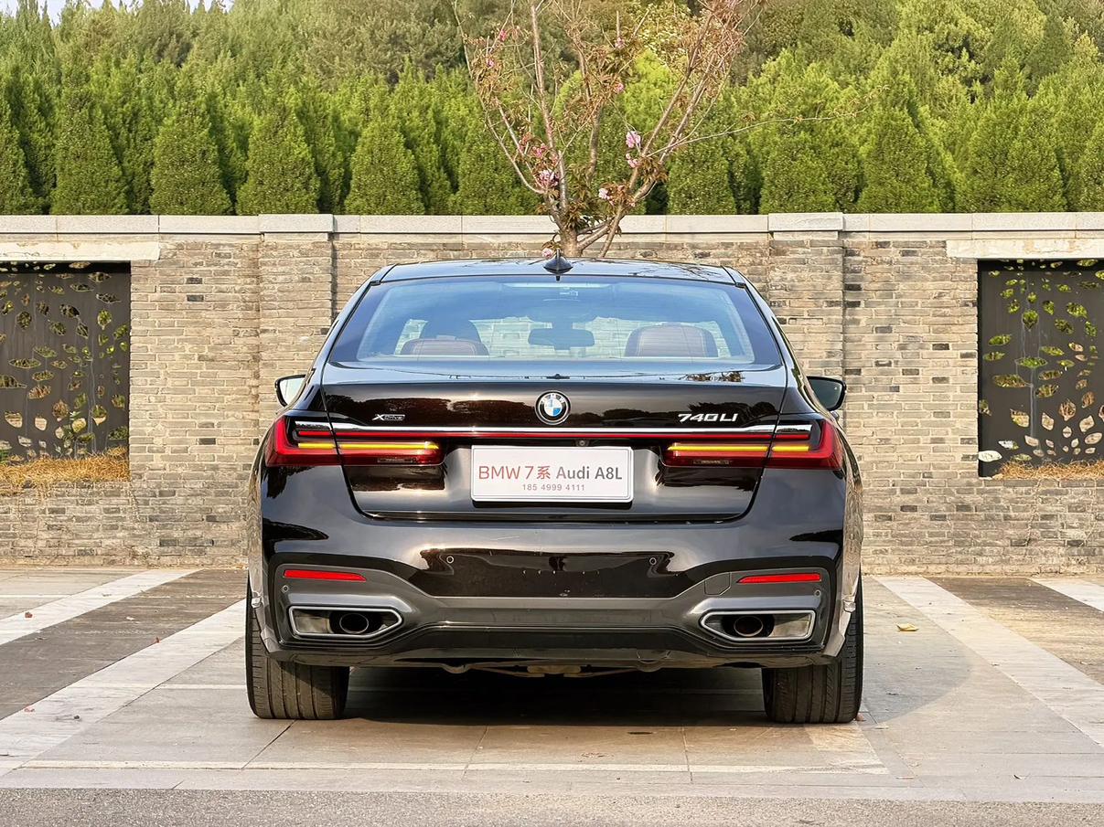 BMW 7 серии 2019 thumb 3
