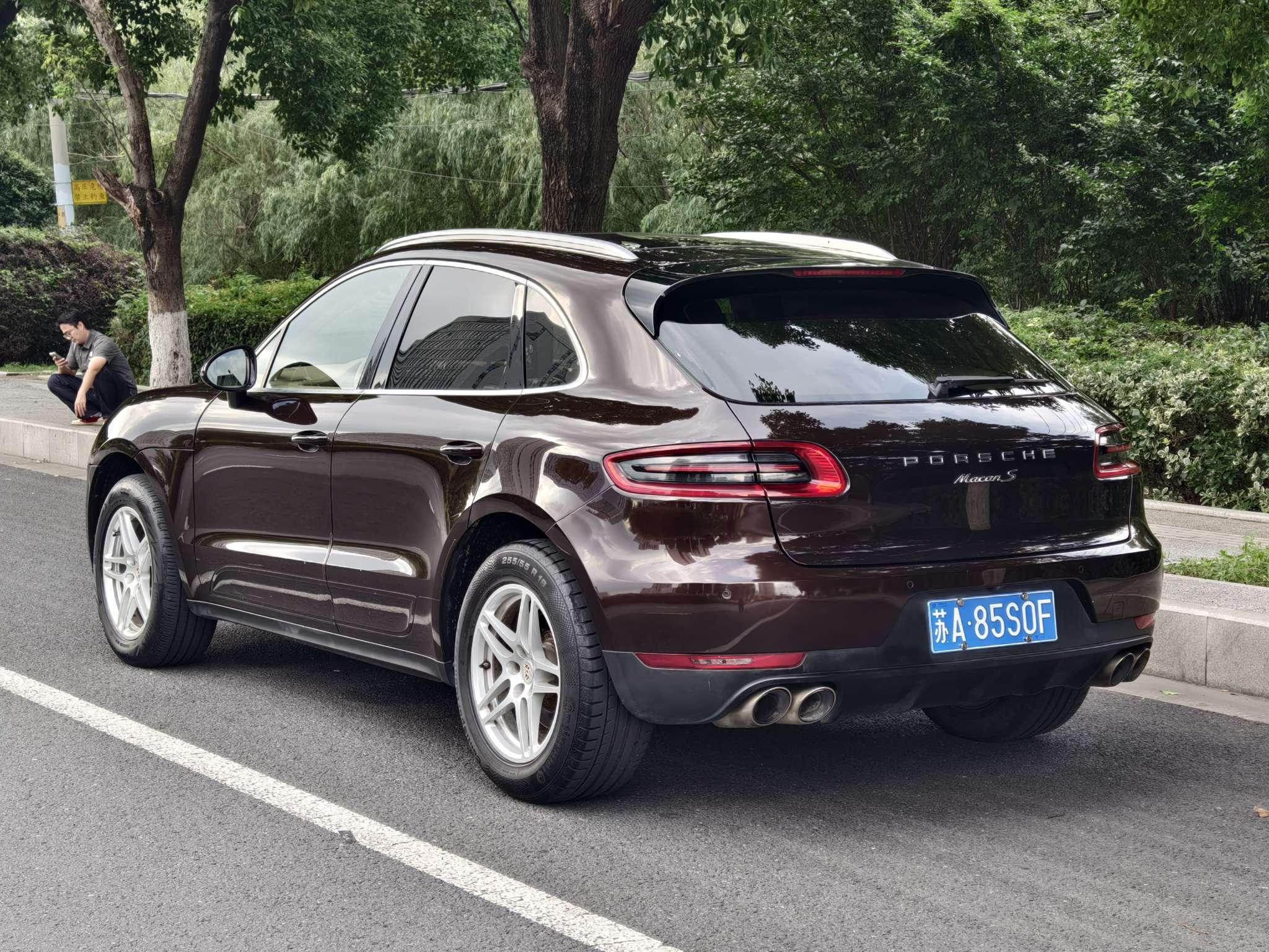 Porsche Macan 2014 thumb 2
