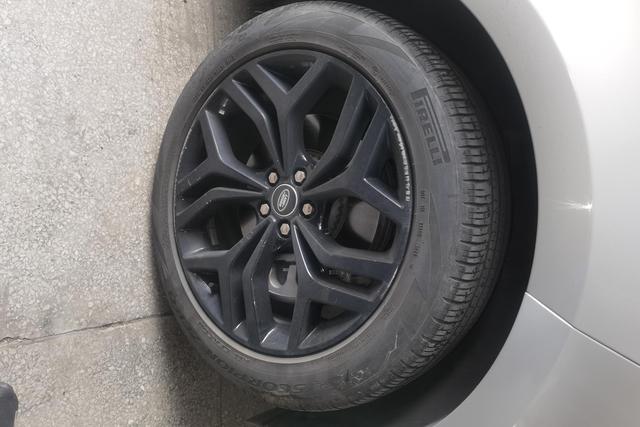 Land Rover Evoque 2021 thumb 5