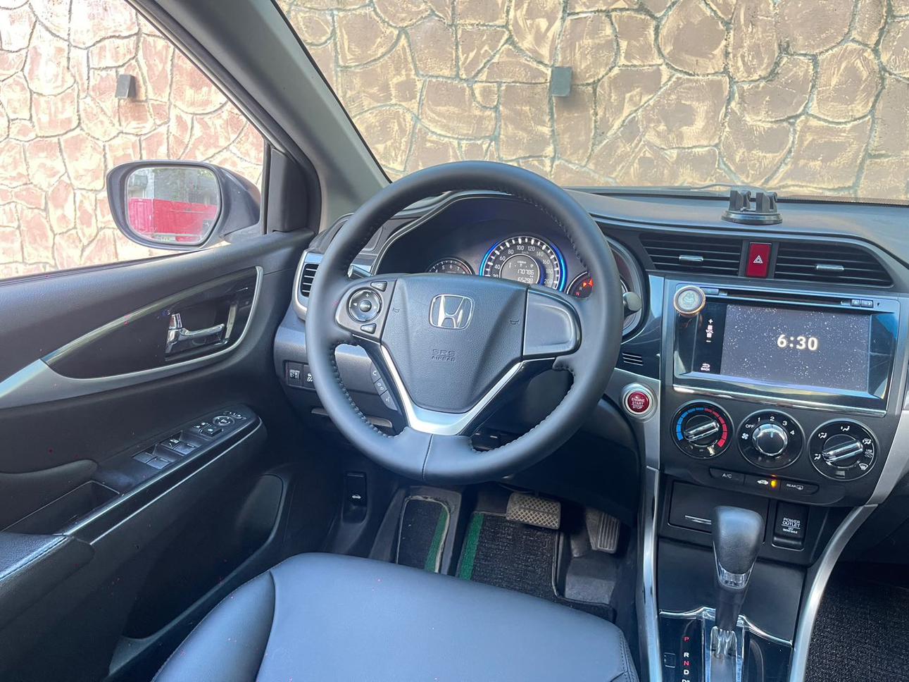 Honda Crider 2015 thumb 10