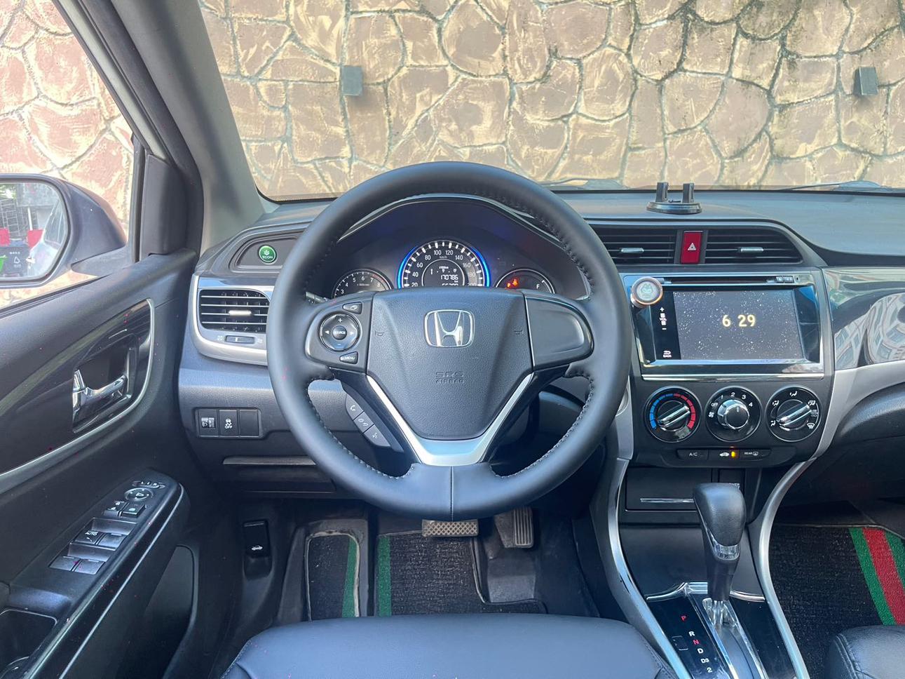 Honda Crider 2015 thumb 12