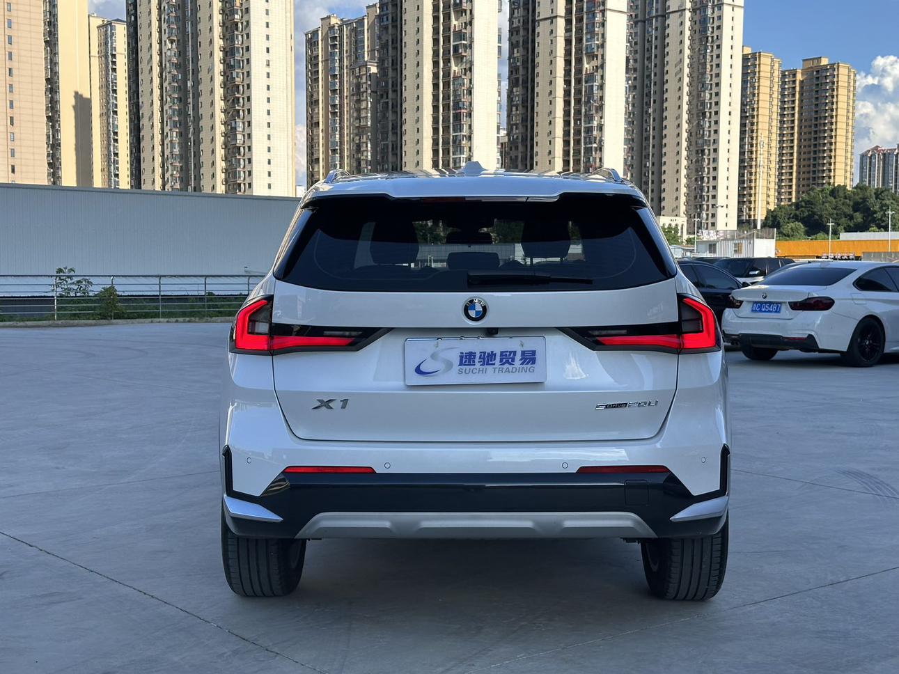 BMW X1 2023 thumb 4