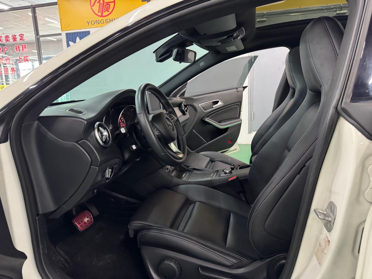 Mercedes-Benz CLA 2016 thumb 8