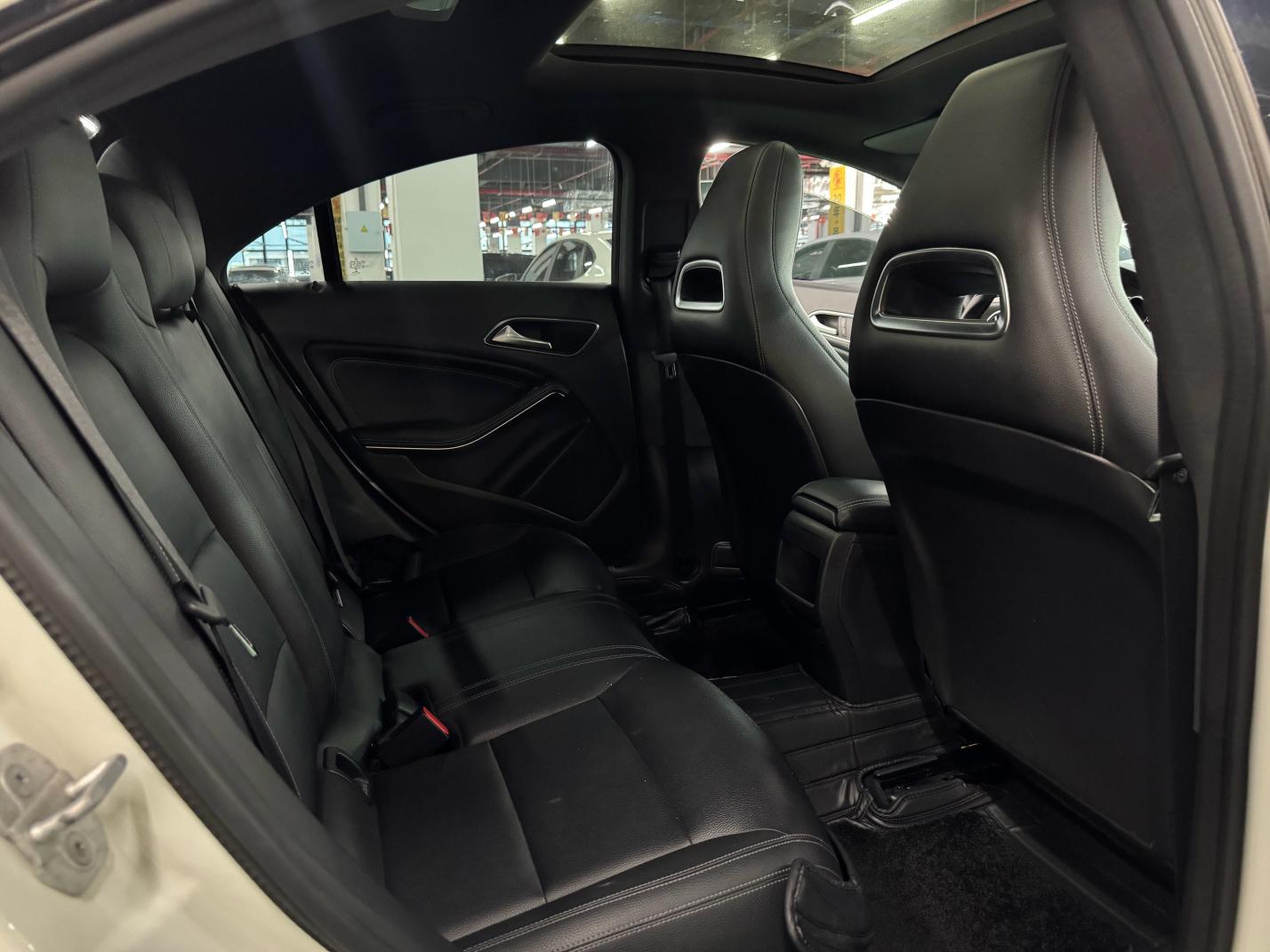 Mercedes-Benz CLA 2016 thumb 9