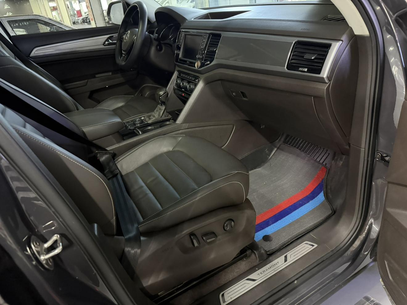 Volkswagen Teramont 2017 thumb 8