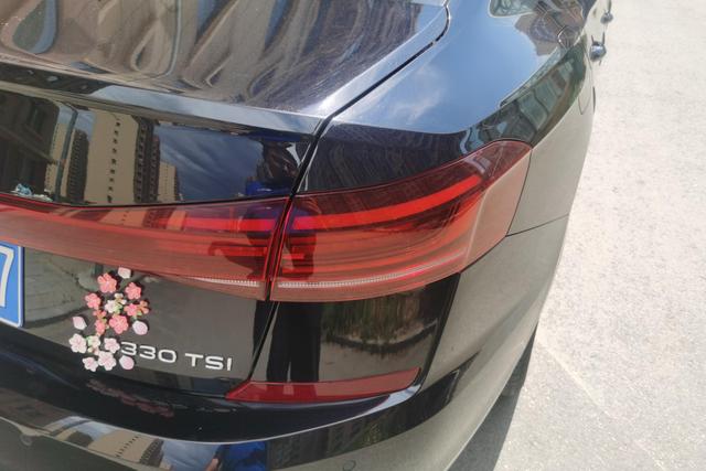 Volkswagen Passat (North America and China) 2023 thumb 9