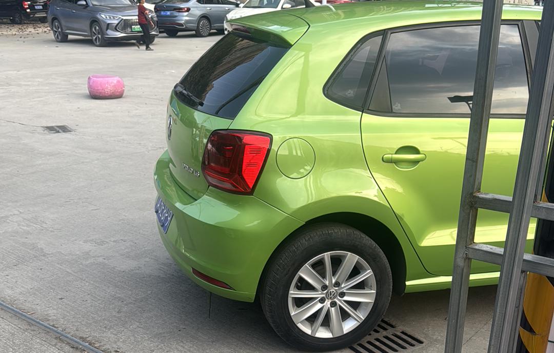 Volkswagen Polo 2014 thumb 4