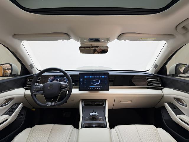 BYD Qin L DM 2024 thumb 12