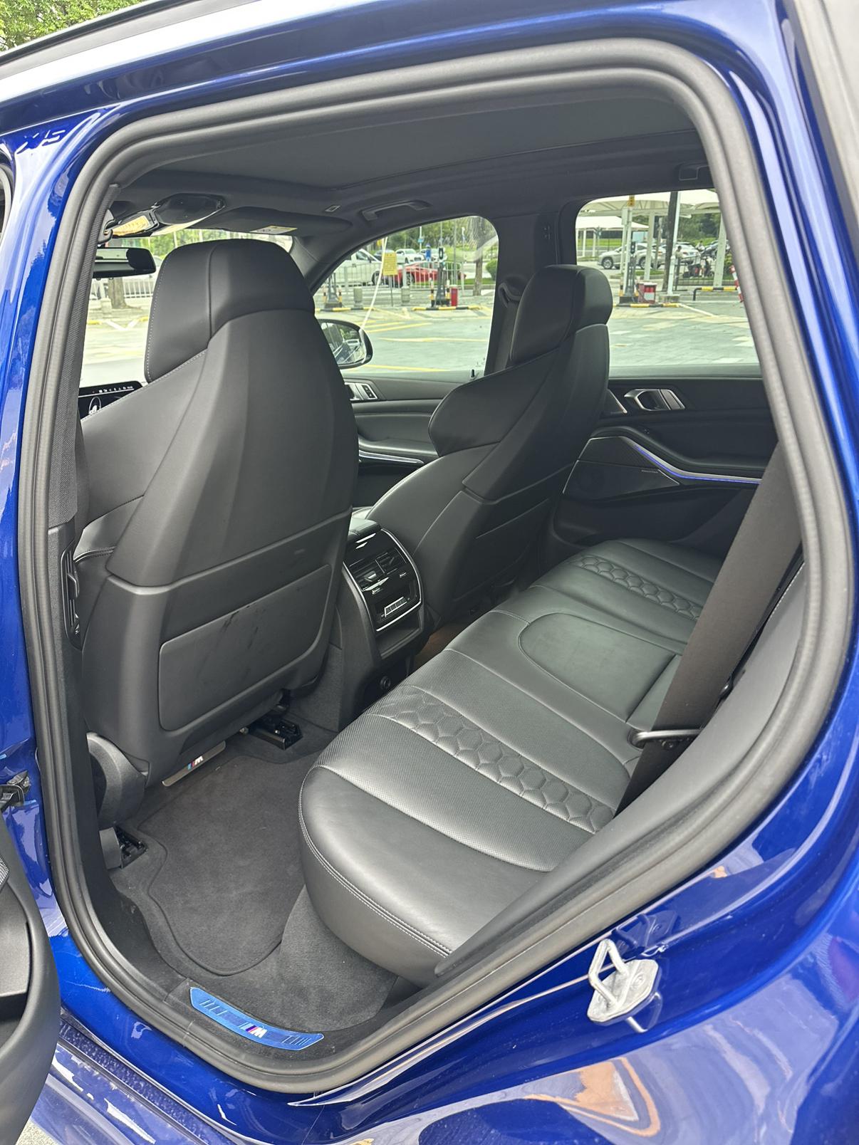 BMW X5 M 2022 thumb 10